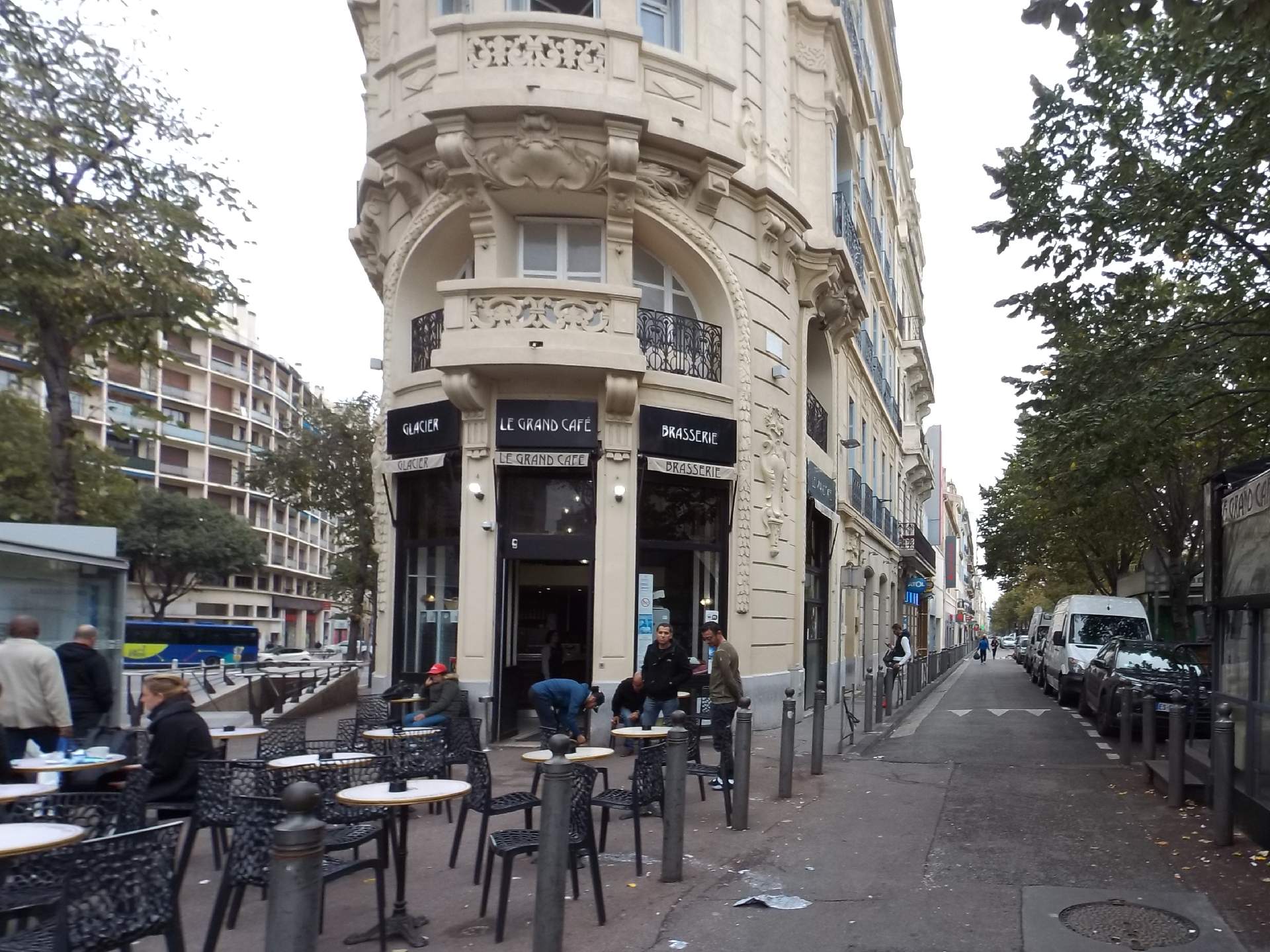 Le Grand cafe marseille