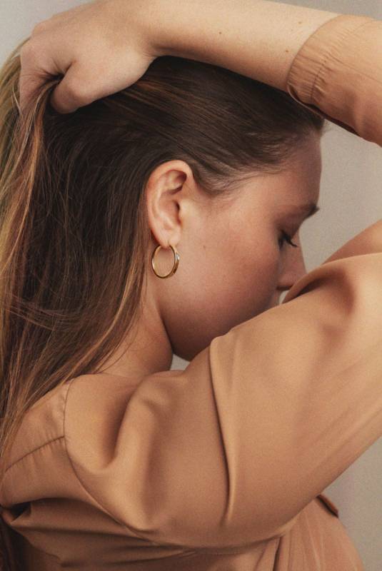Grossiste en boucles d'oreilles créoles en or 9 carats pour bijouteries 