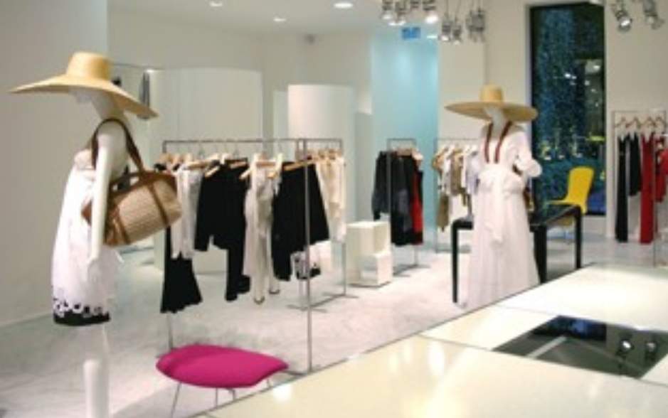 Magasin de créateur pour femme tendance chic Miramas proche Marseille Paule Ka Outlet