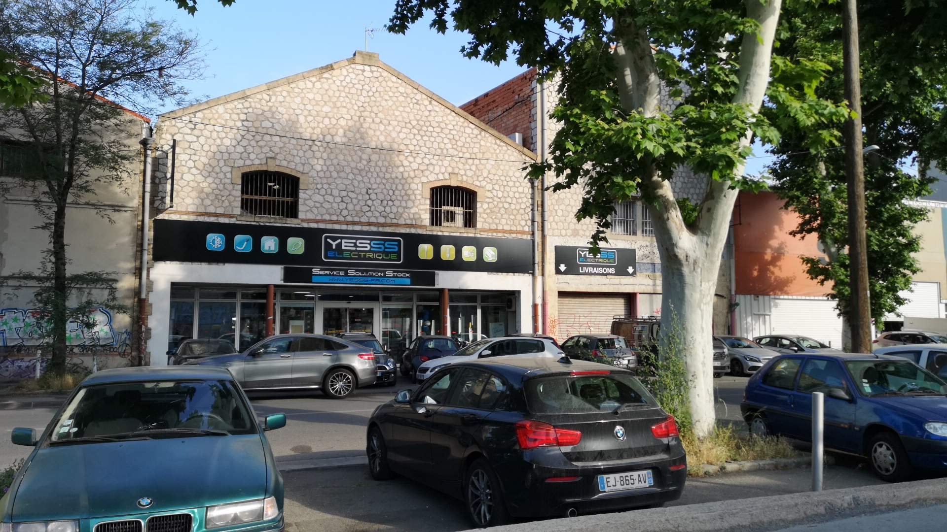 Magasin et fourniture de matériel électrique Marseille Yesss Électrique