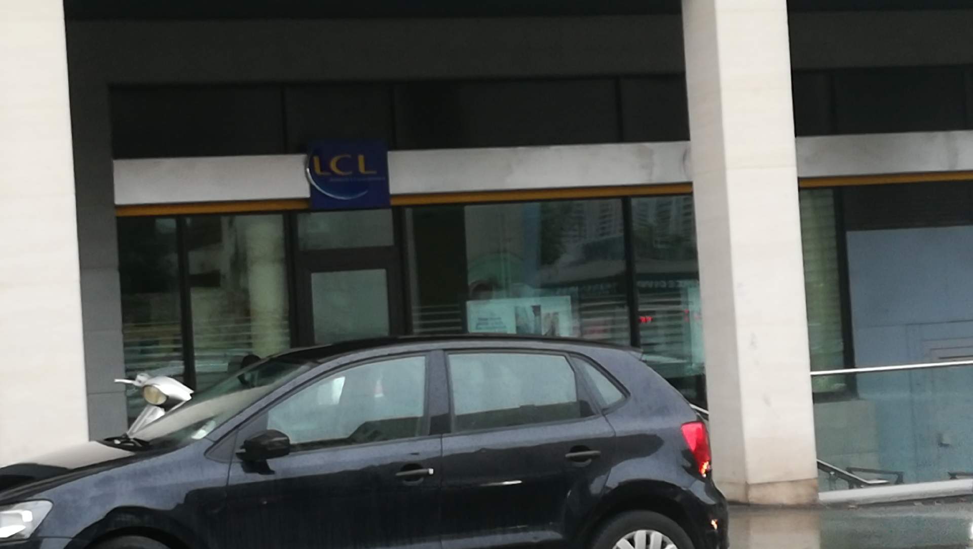 banque et assurance marseille 13008 LCL