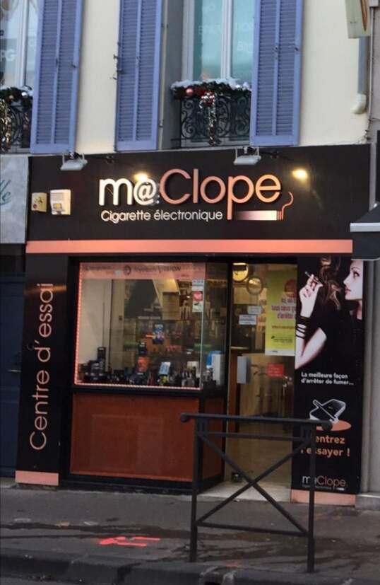 distributeur de cigarette électronique Marseille 13012 maclope