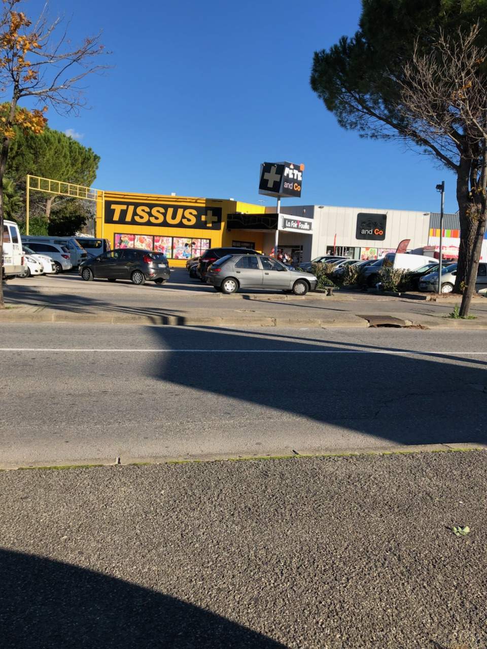 magasin de tissus Aubagne tissus plus