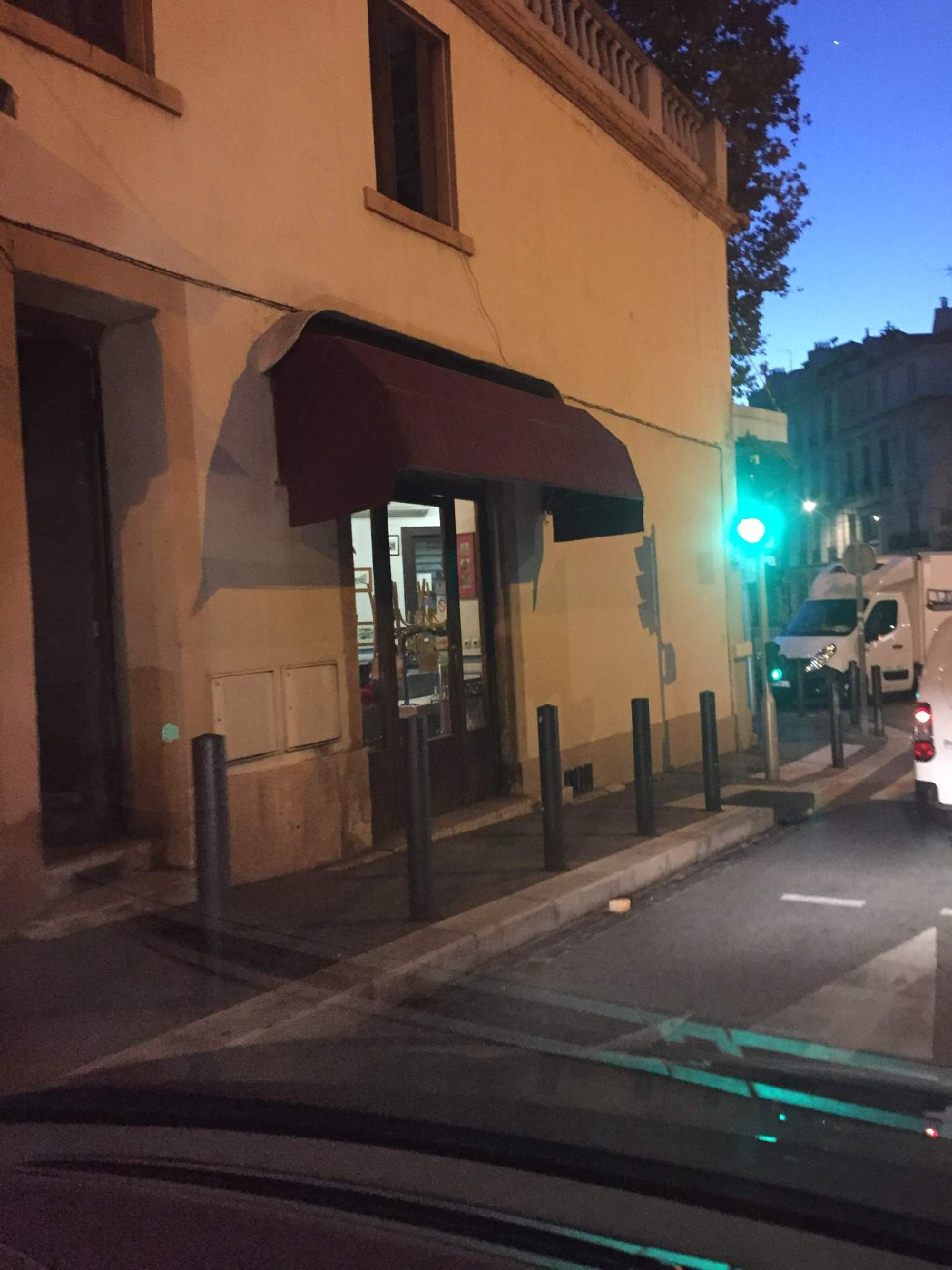 bar Marseille 13001 comptoir Longchamp