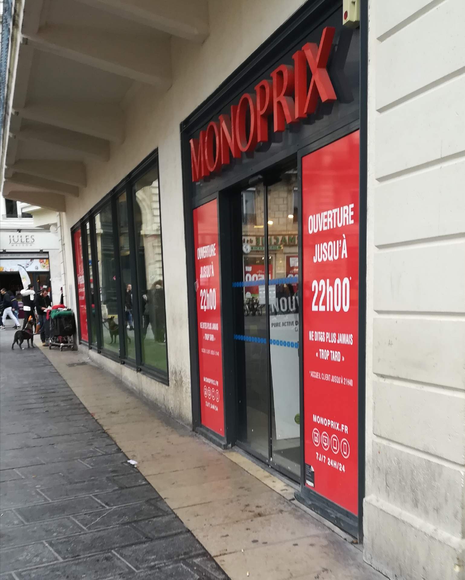 Supermarché, grands magasins Montpellier Monoprix