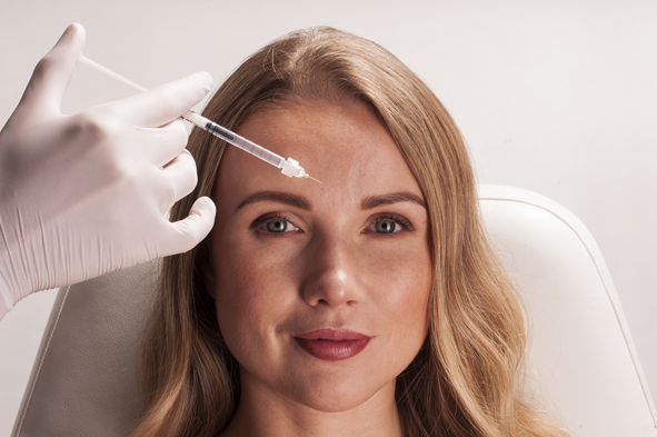 INJECTIONS D'ACIDE HYALURONIQUE À LYON