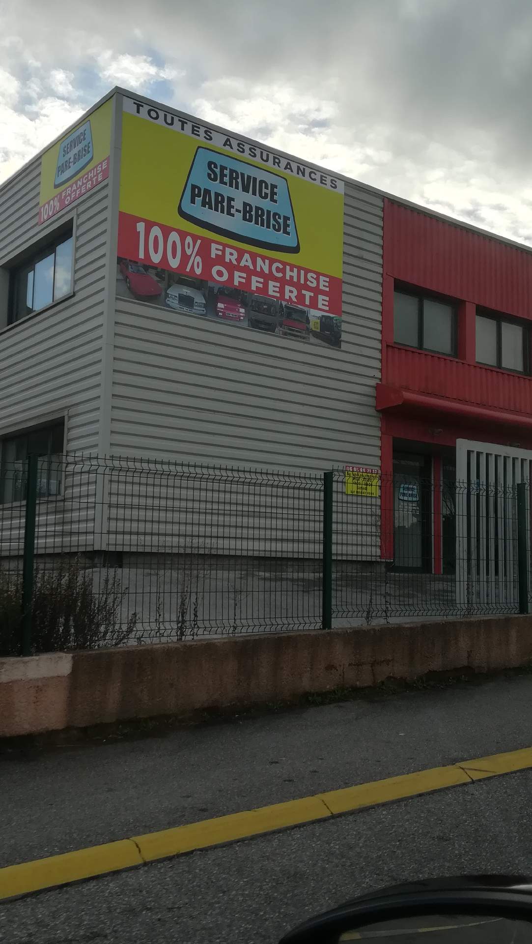 Réparation et changement de pare-brise ZA Saint-Maximin-la-Sainte-Baume Service pare-brise