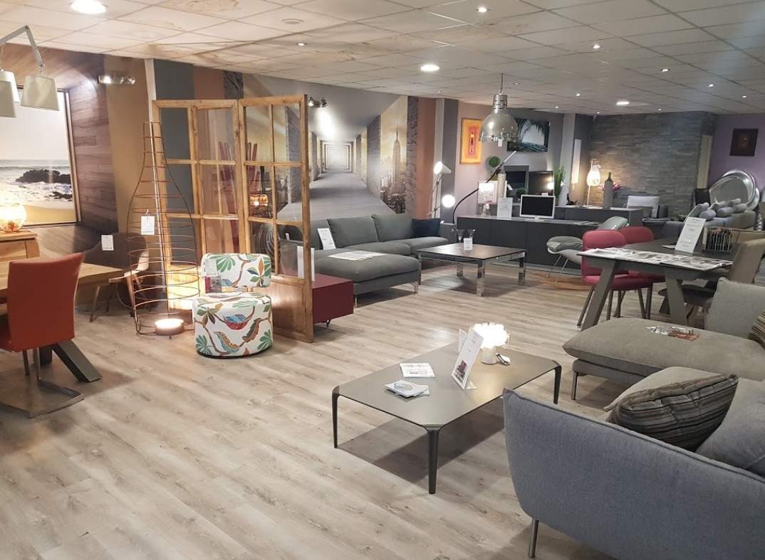 Magasin de meubles déco et design italien Aubagne Insensé mobilier