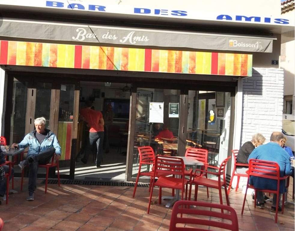 Brasserie pas chère en bord de plage Martigues proche Fos sur Mer Le Bar des Amis