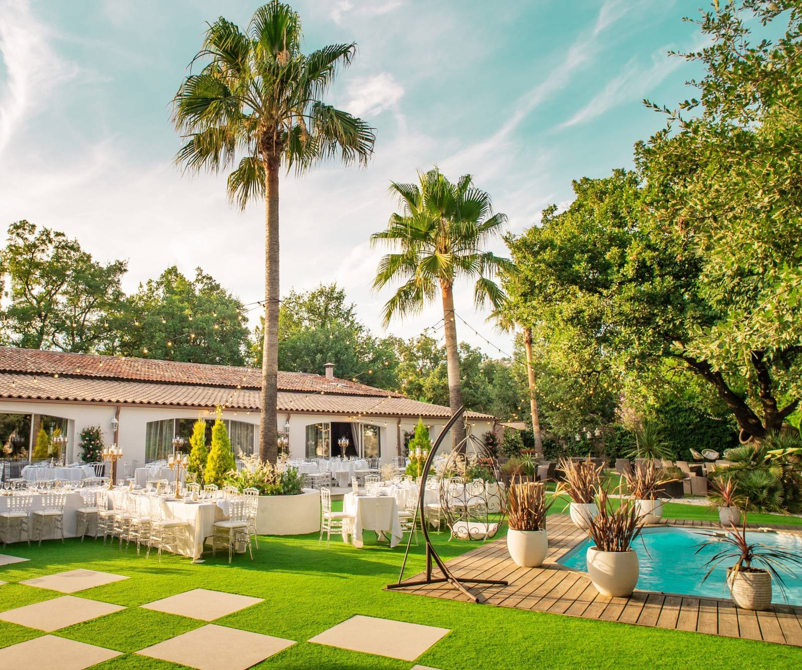 L'Occidentale : Domaine pour mariage avec piscine et traiteur à louer en Provence 