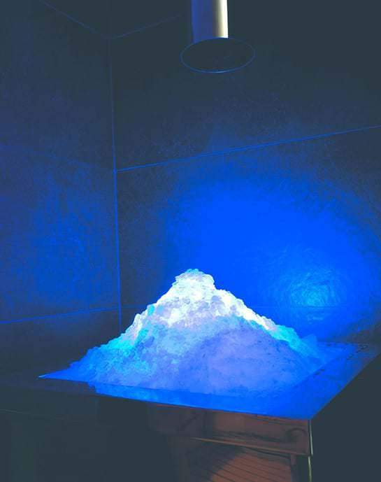 Devis mur et fontaine de glace pour hôtel Megeve Hydralis