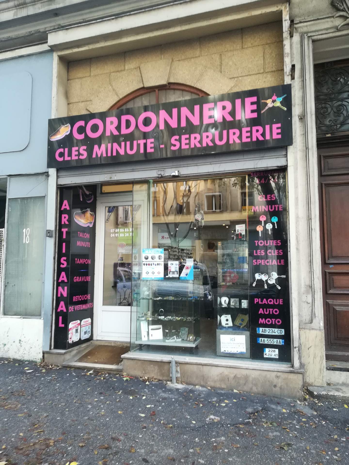 où trouver un cordonnier pour réparer des chaussures marseille boulevard baille les serrure