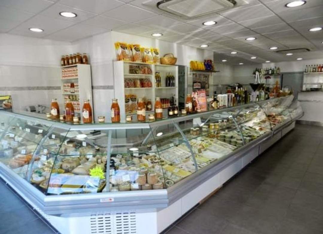 épicerie fine et 22 fromages Marseille 9e arrondissement le royaume de la chantilly