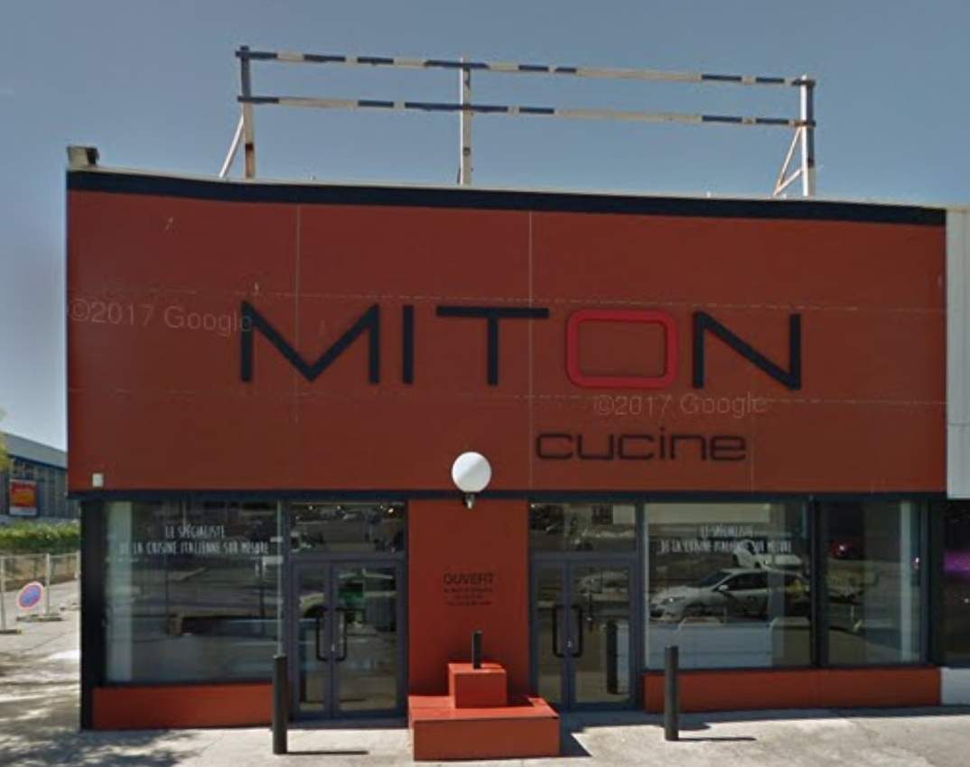 Cuisine design sur mesure Plan de campagne Miton Cuisine