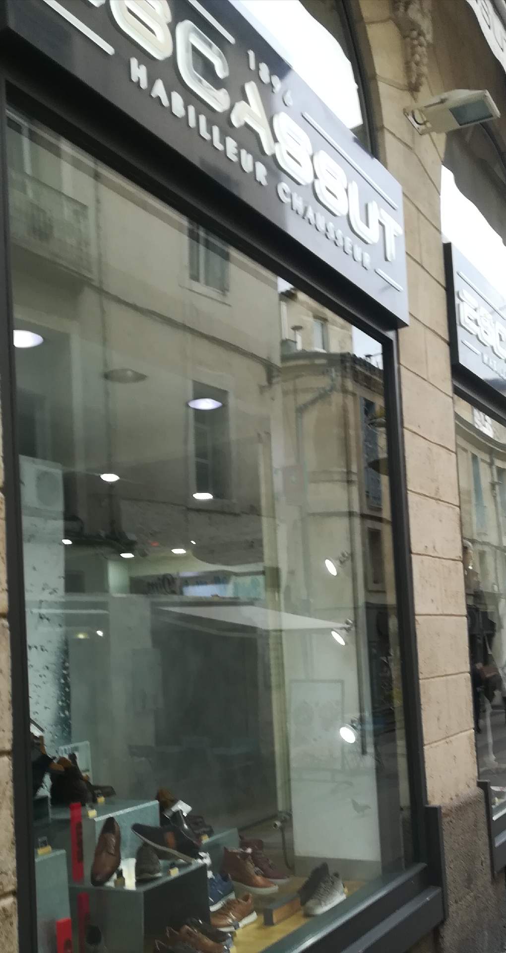 Boutique de vêtements et chaussures pour homme Montpellier Escassut
