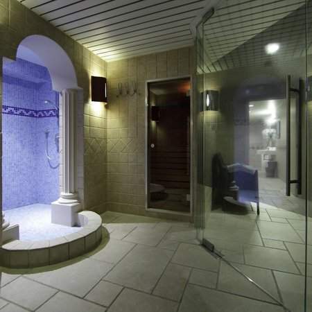 Installation de cabine hammam pour professionnel Annecy Hydralis