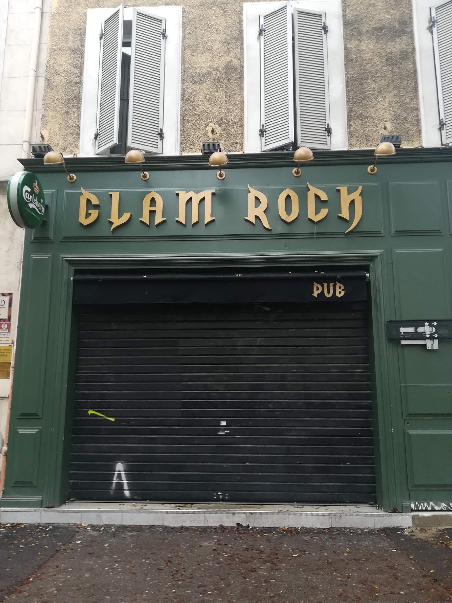 où boire un verre entre amis le jeudi soir à Marseille Marseille 5e arrondissement glam rock