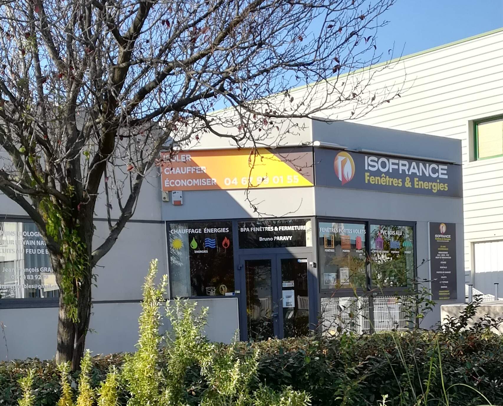 vente de fenêtres ,portes d'entrée ,portes de garage ,volets et stores Mauguio ISOFRANCE Fenêtres & Énergie