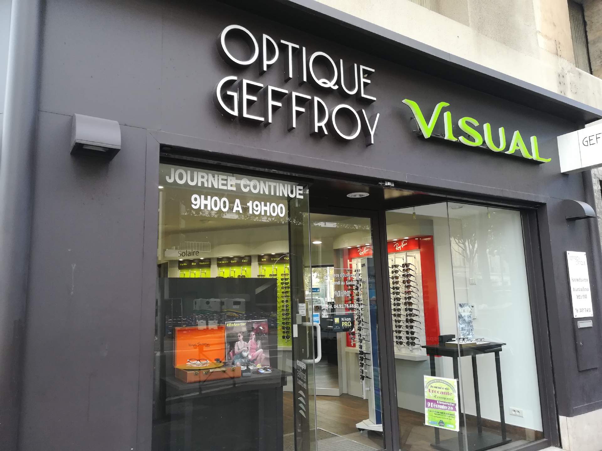 opticien expert et spécialiste de la marque Essilor Marseille 13005 Geffroy optique