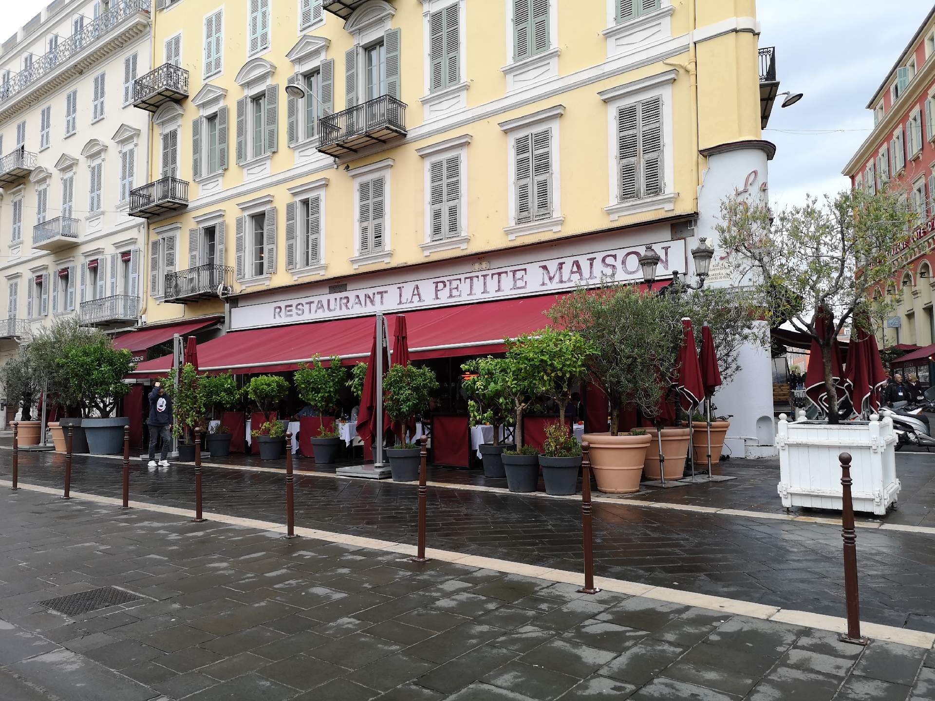 Déjeuner ou dîner en centre-ville Nice Restaurant La petite maison