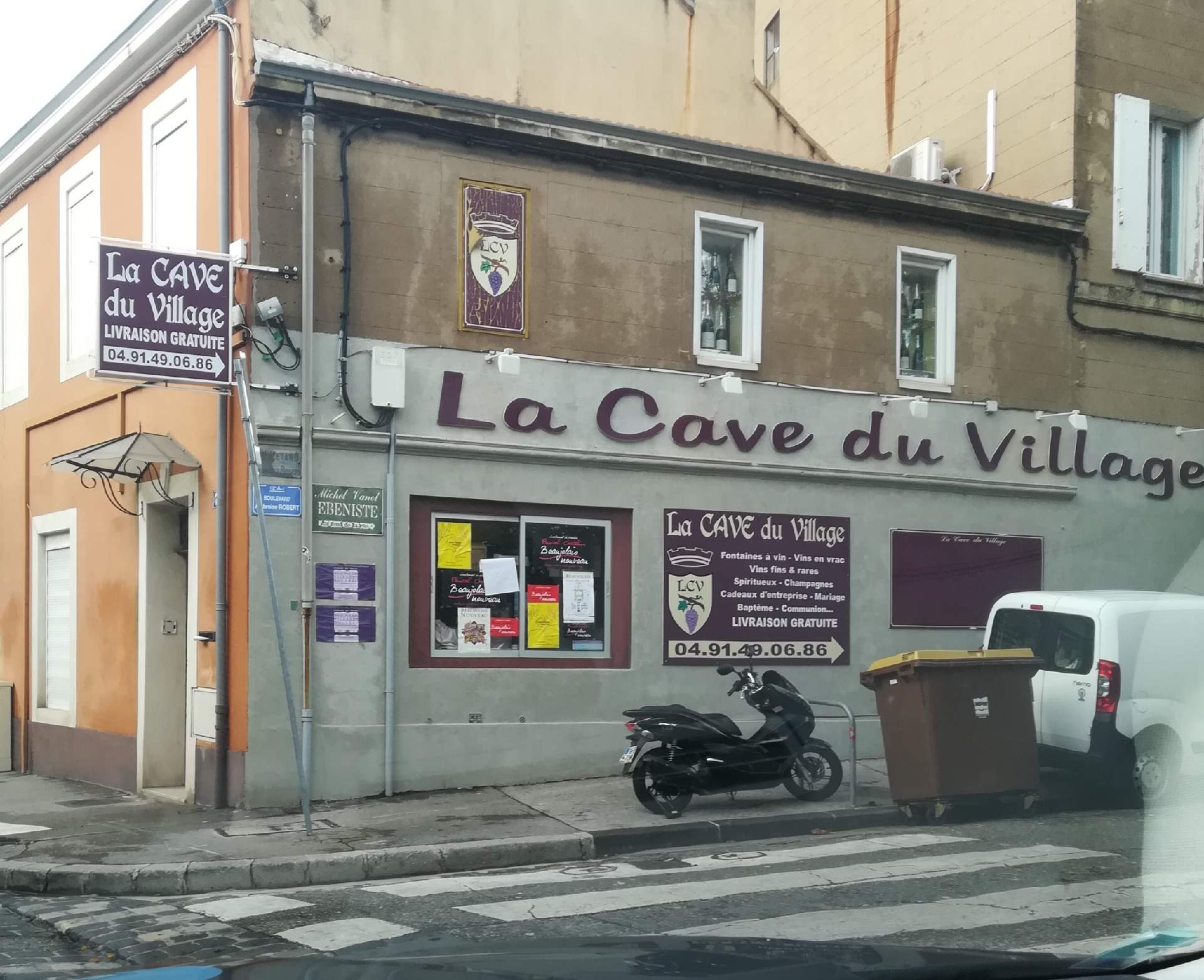 vente de vin en bouteille ou en vrac Marseille Saint-Barnabé la cave du village