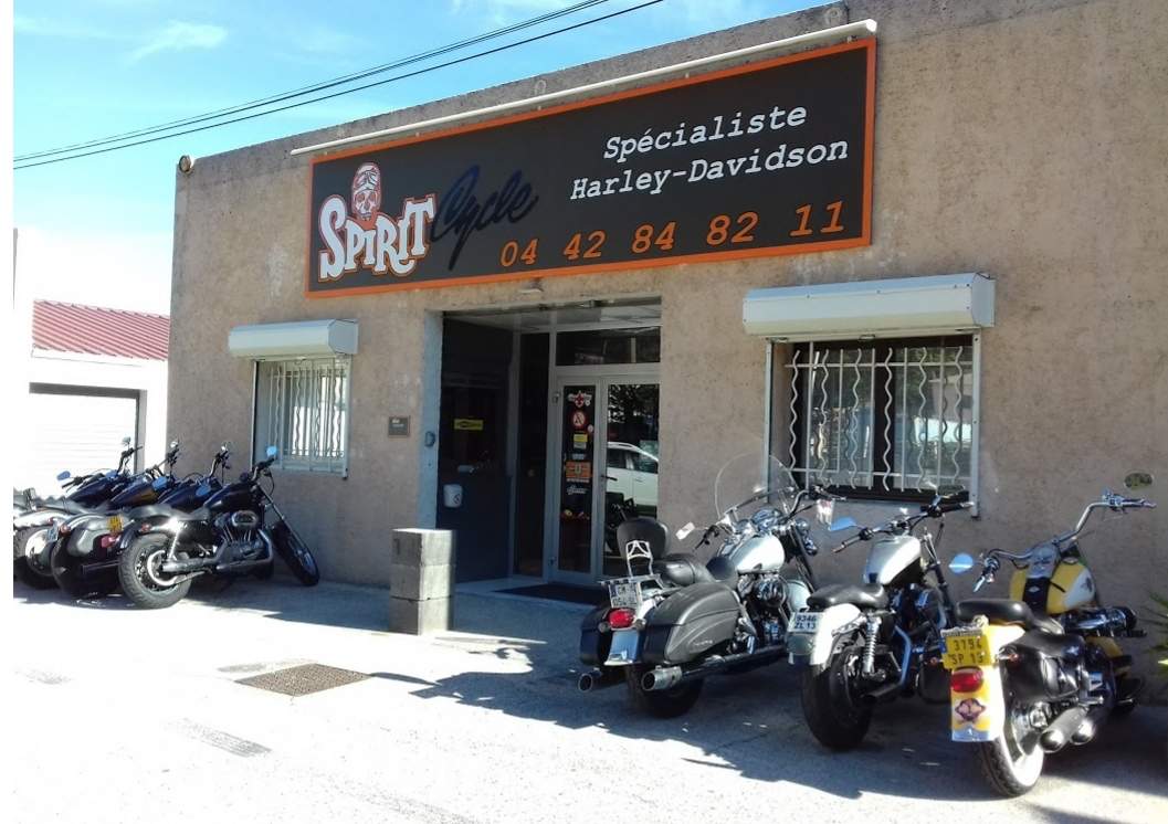 Réparation et préparation de Harley Davidson Gémenos Spirit cycle