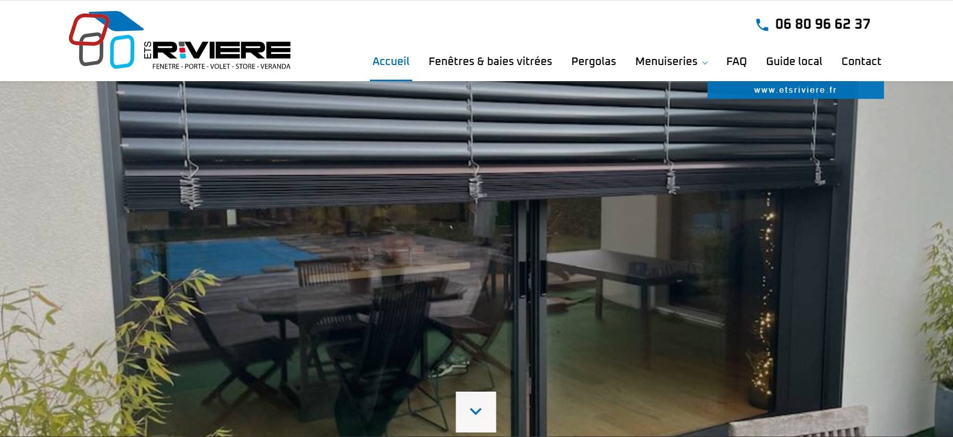 Installation d'une pergola bioclimatique en alu adossée sur mesure avec lames orientables à Fontaines-sur-Saône 69270