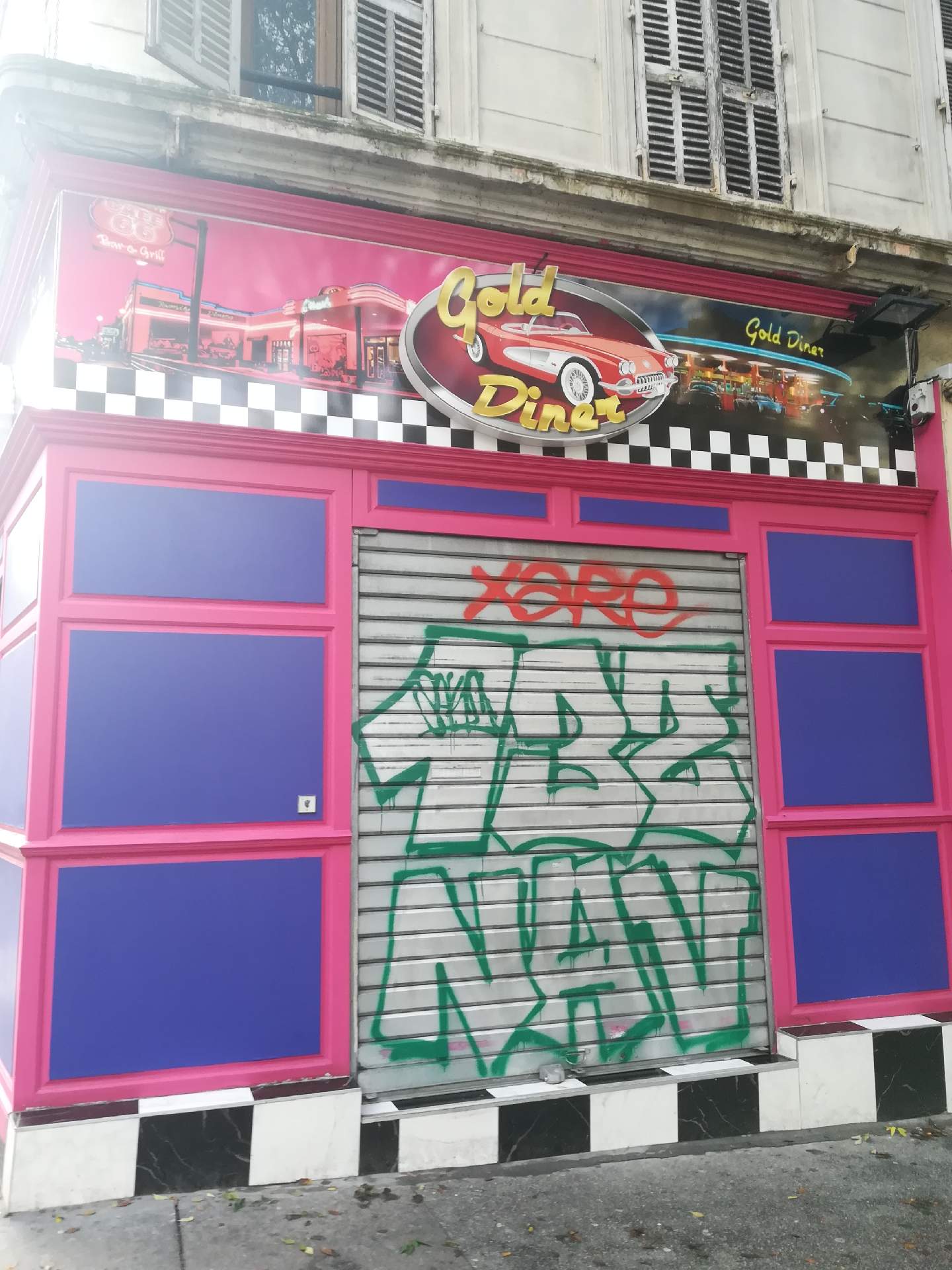 fast-food avec ambiance américaine Marseille centre Gold Diner