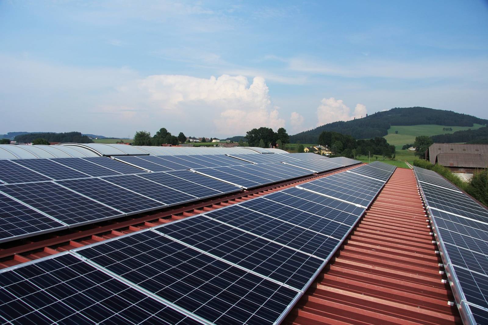 Pourquoi installer es panneaux solaires photovoltaïques avec batterie virtuelle ? Energie Provence Solaire, expert en énergies renouvelables à Trets vous répond !