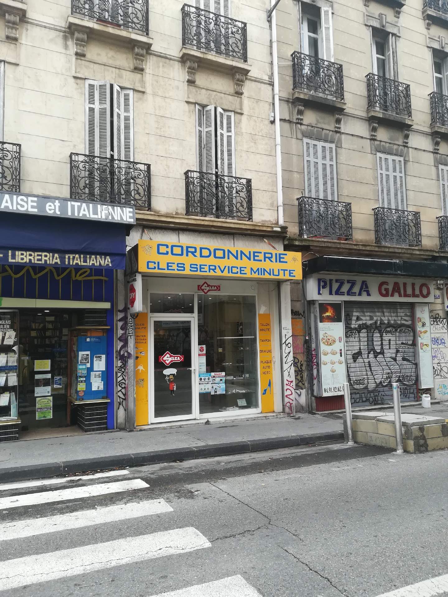 serrurier pour ouverture de porte en urgence Marseille centre-ville serrurerie extra multi services
