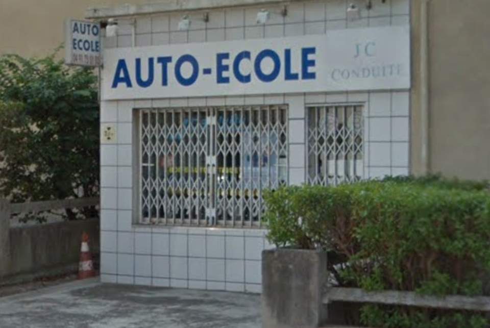 auto-école pour passer le permis B en boîte automatique Marseille 9e JC conduite