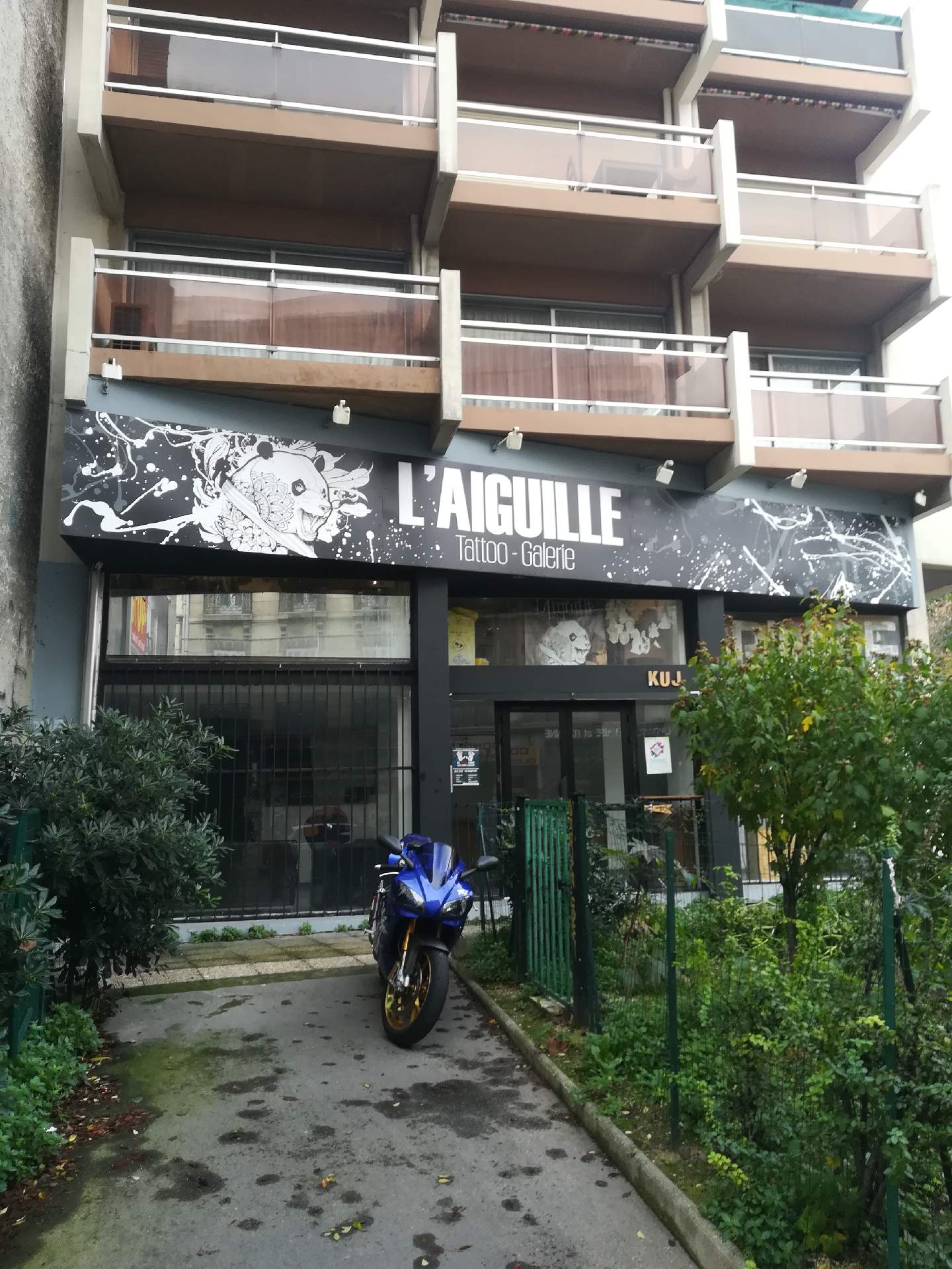 où se faire tatouer Marseille l'aiguille