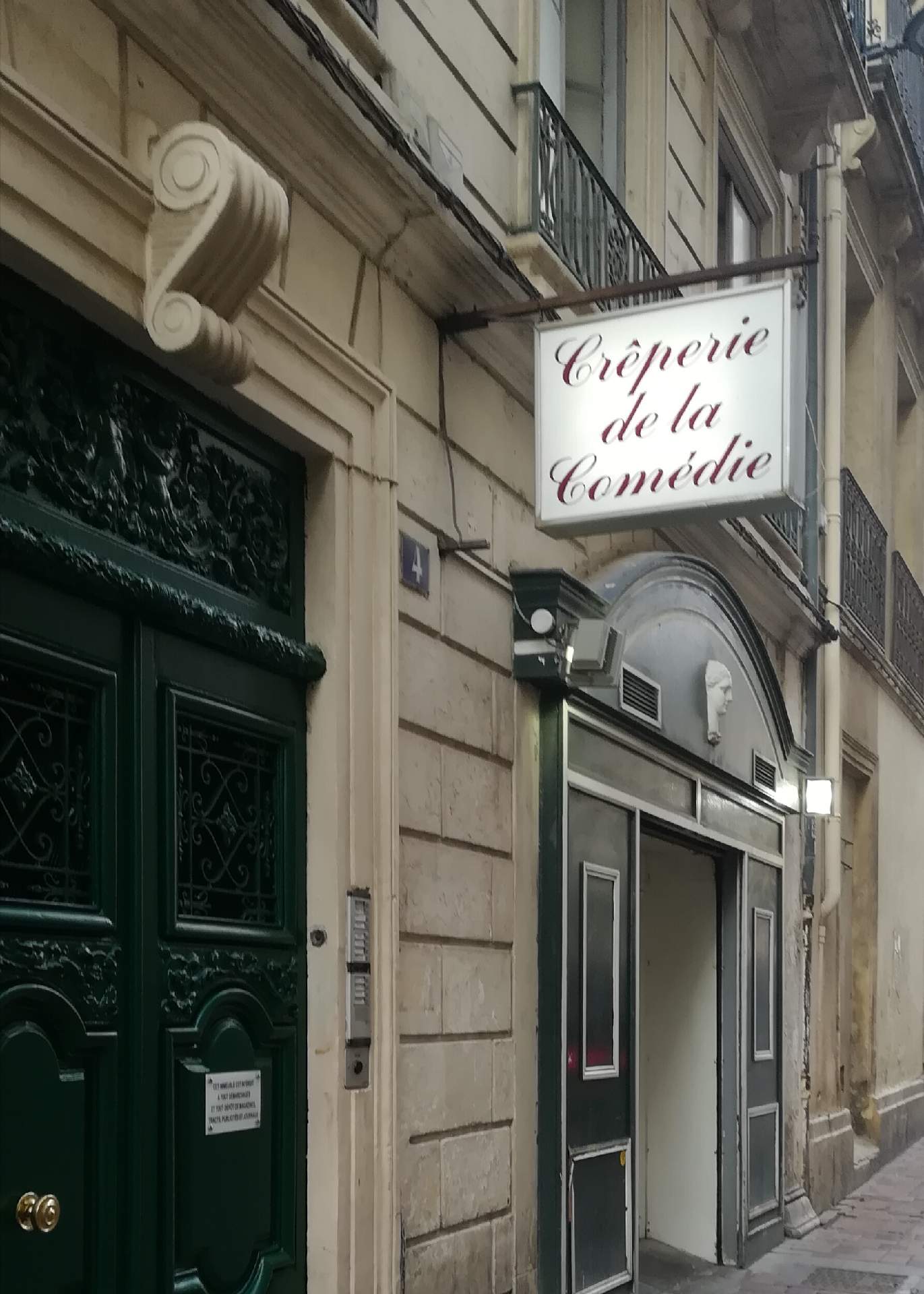 crêpes sucrées et salées Montpellier Crêperie de la Comédie