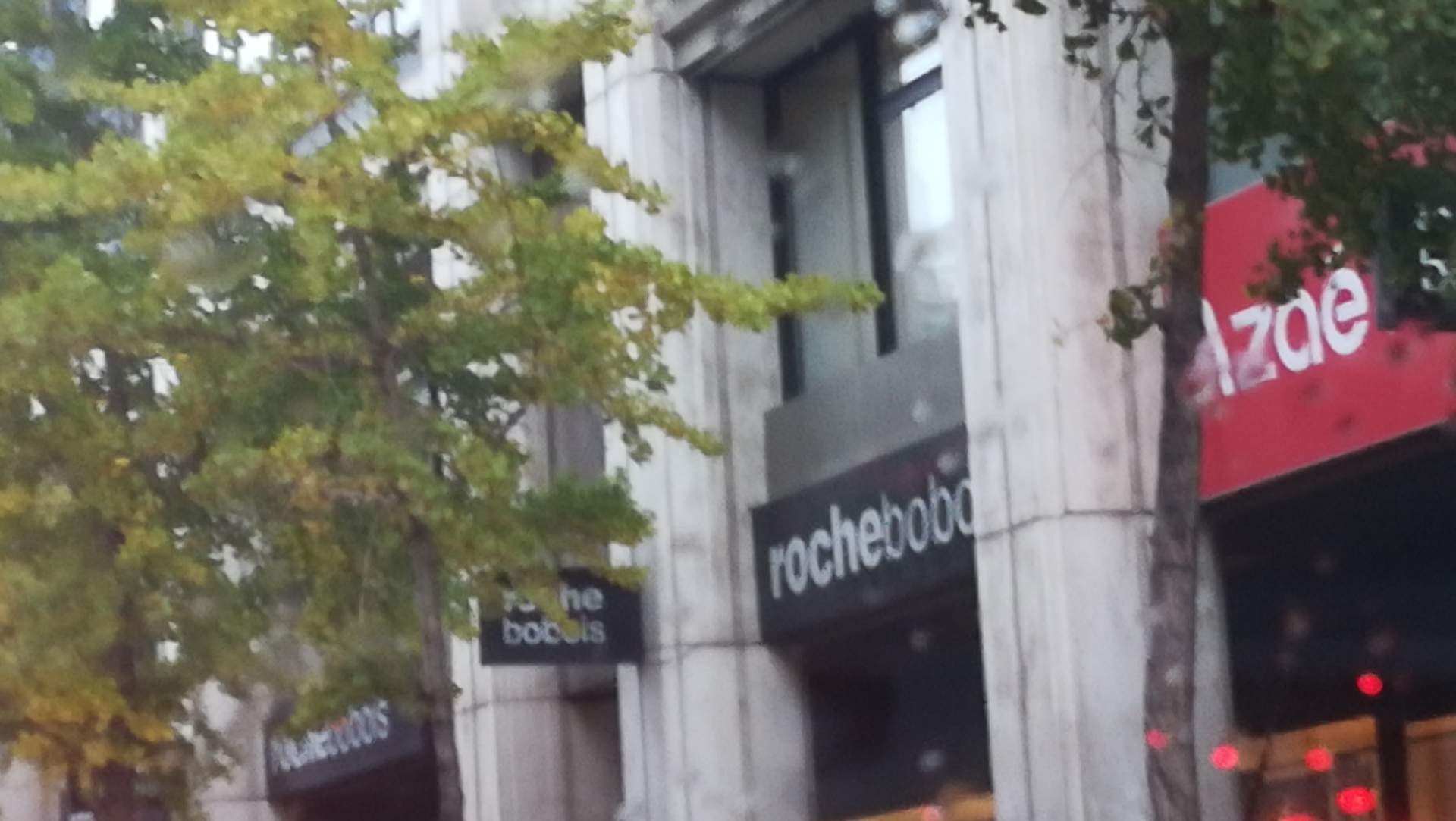 magasins de meubles marseille 13008 Roche Bobois